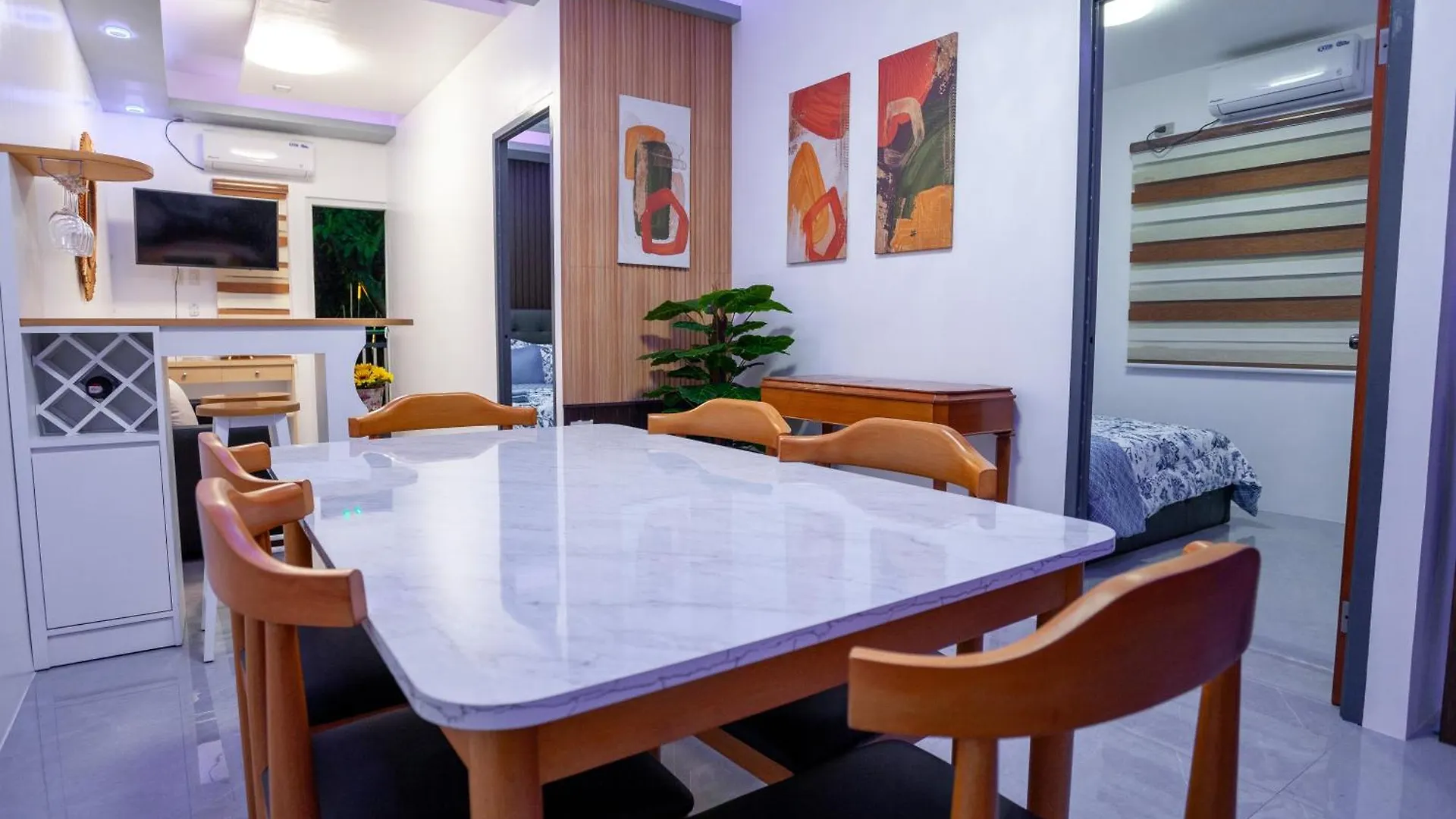 Vakantiehuis Triple A Residence Angeles City, Pampanga